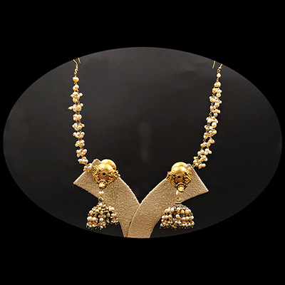 Gold and Pearl Earrings, Maharashtra